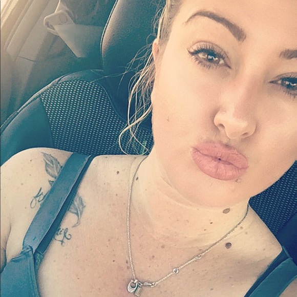 Meet your Posher, Kalynn - Picture 3 of 7